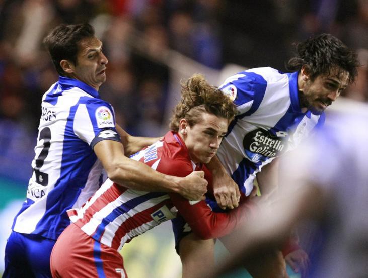 Griezmann lập siêu phẩm, Atletico vẫn sảy chân trước Deportivo