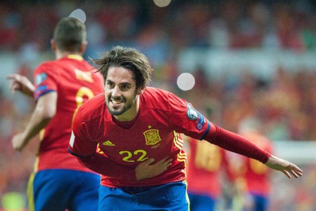 Isco mới tỏa sáng giúp ĐT Tây Ban Nha thắng đậm Italia Isco mới tỏa sáng giúp ĐT Tây Ban Nha thắng đậm Italia