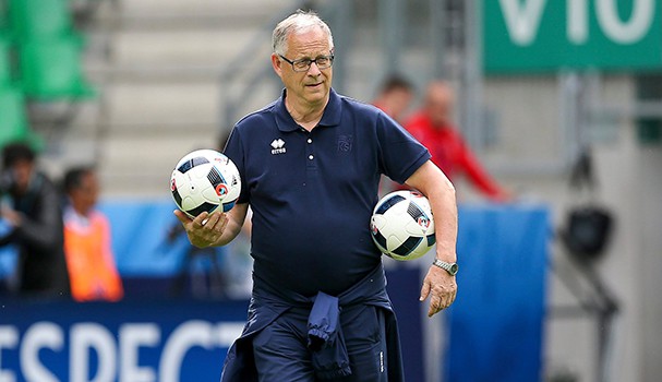 Lars Lagerback, kiến trúc sư ĐT Iceland là khắc tinh với Anh