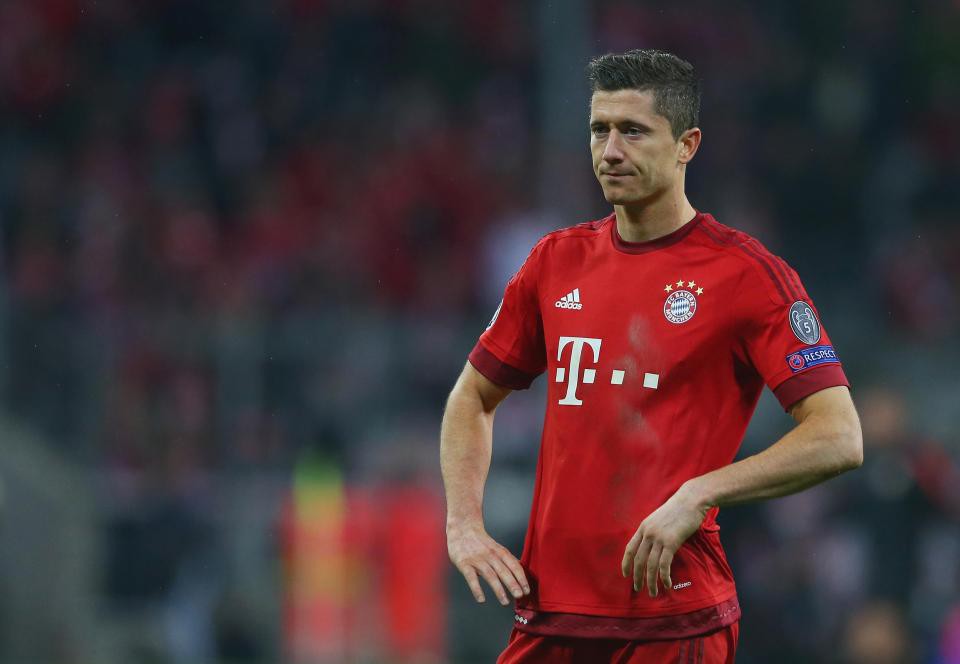Lewandowski mới thừa nhận, anh rất thất vọng vì không nhận được sự hỗ trợ cần thiết của đồng đội để giành danh hiệu Vua phá lưới Bundesliga 2016/17 Lewandowski mới thừa nhận, anh rất thất vọng vì không nhận được sự hỗ trợ cần thiết của đồng đội để giành danh hiệu Vua phá lưới Bundesliga 2016/17