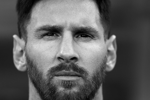 Lionel Messi nâng tầm nghệ thuật bóng đá (Bài 1)