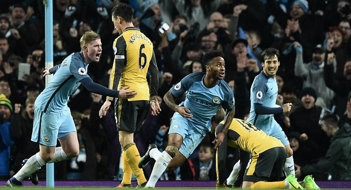 Man City ngược dòng hạ Arsenal bằng "vũ khí" không ngờ