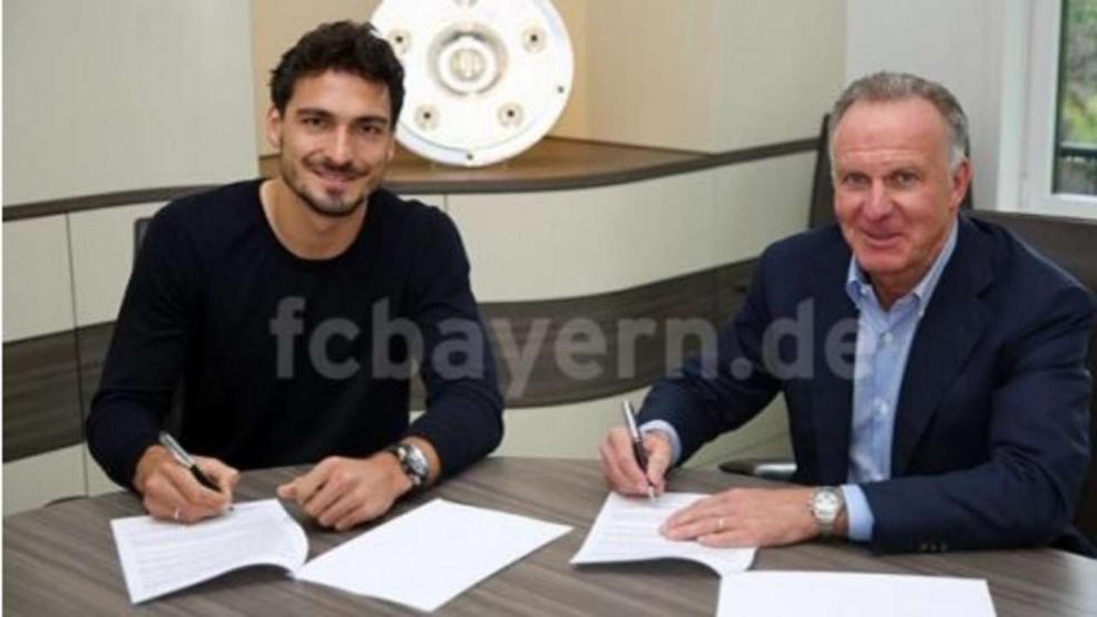 Mats Hummels ký hợp đồng 5 năm với Bayern Munich