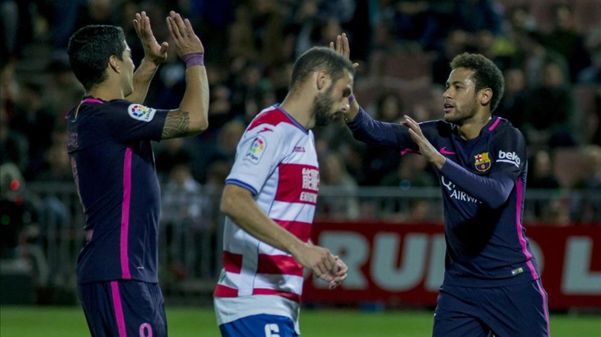 Neymar ghi bàn 100, Barcelona dễ dàng vùi dập Granada