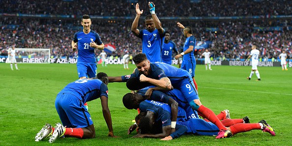 Những thống kê ấn tượng trong màn vùi dập Iceland của Pháp