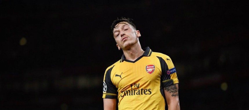 Oezil sa sút: Vấn đề không chỉ là… Premier League?