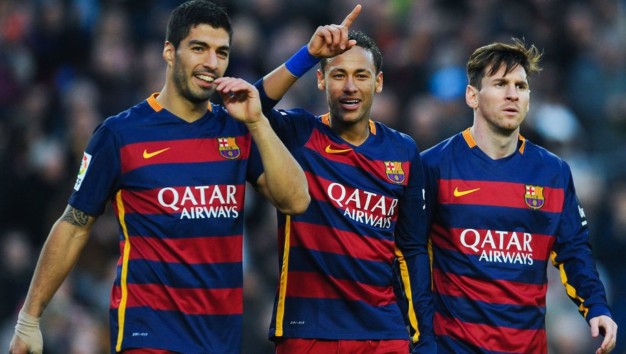 Neymar nhận lương chỉ sau Messi để ở lại Barca 