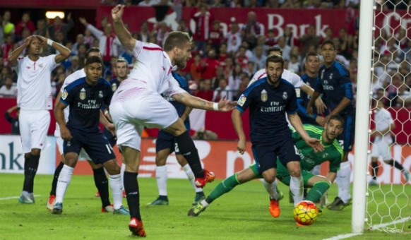 Siêu Cúp châu Âu, Real Madrid-Sevilla: Vắng "sao" vẫn ẵm Cúp