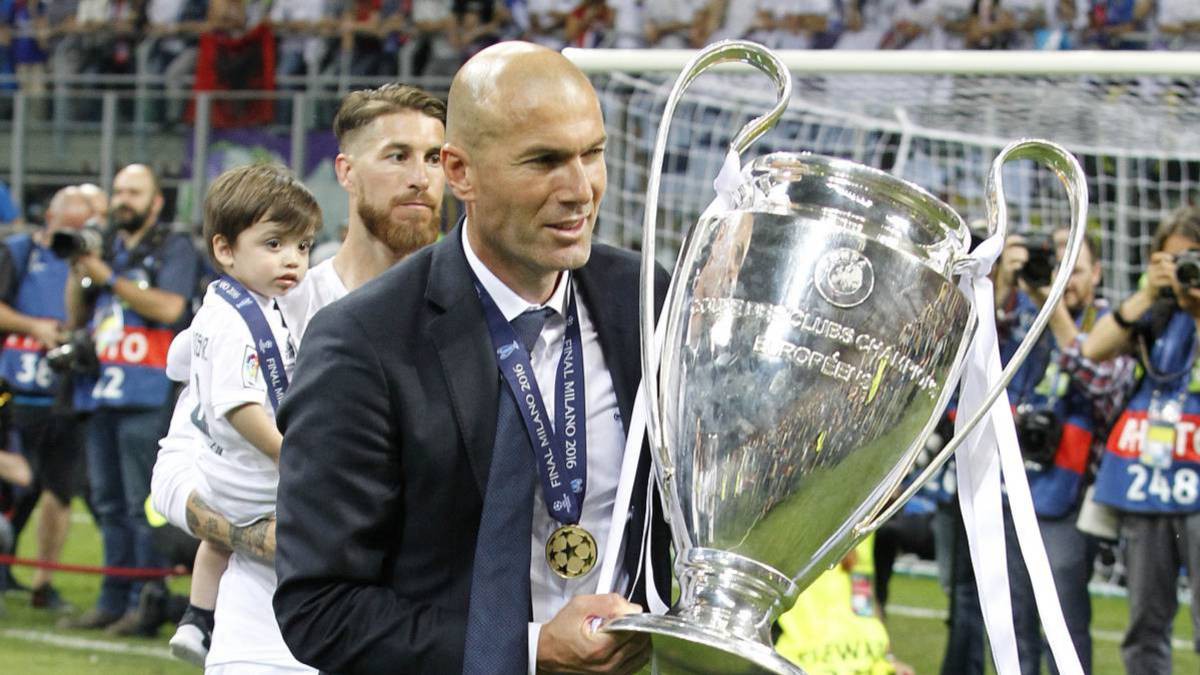 Real Madrid thưởng hợp đồng mới, "tiêm doping tiền" cho HLV Zidane