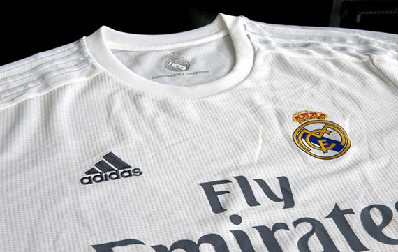 Real Madrid "vòi vĩnh" Adidas 200 triệu euro tiền tài trợ áo đấu