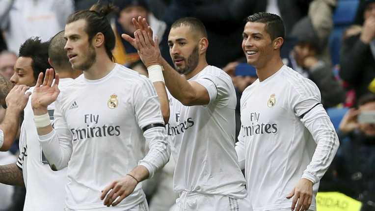 Real Madrid “vui” hơn khi BBC... què quặt?