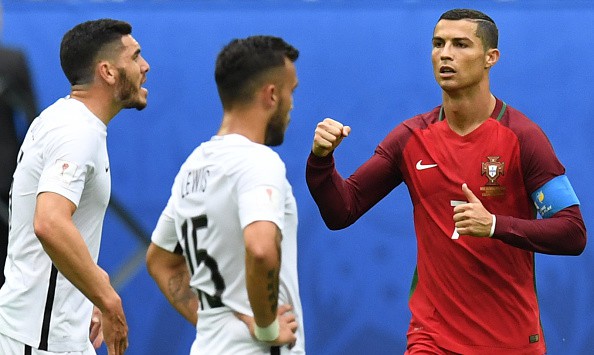 Video: Ronaldo áp sát huyền thoại Puskas, Bồ Đào Nha thắng đậm New Zealand
