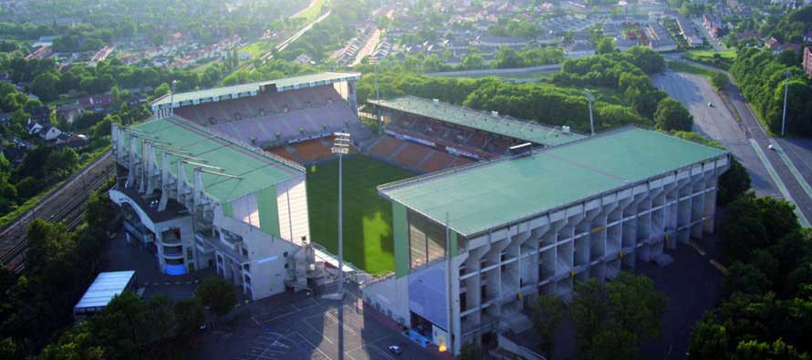 Hướng tới VCK EURO 2016: Sân Bollaert-Delelis có sức chứa bằng cả dân số thị trấn
