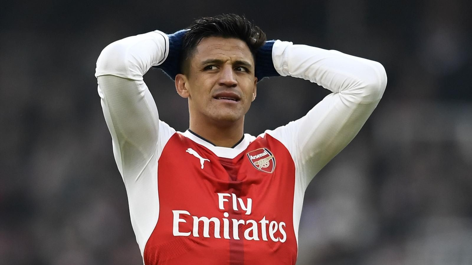 Alexis Sanchez có xứng làm ông hoàng lương bổng ở Premier League?