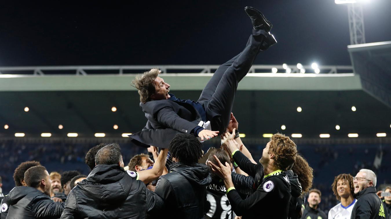 Cầu thủ Chelsea chia nhau tiền thưởng khủng sau chức vô địch Premier League