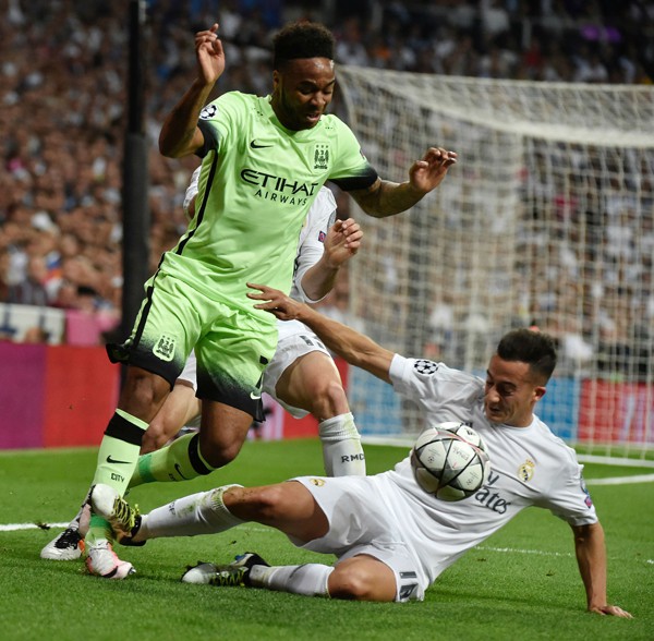 “Sterling chưa gãy chân là còn may đấy” – Rio Ferdinand