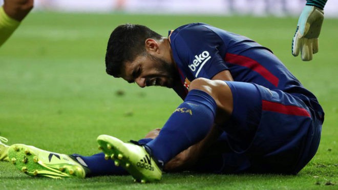 Suarez chấn thương buộc Barca vội vã mua Coutinho trong tuần này