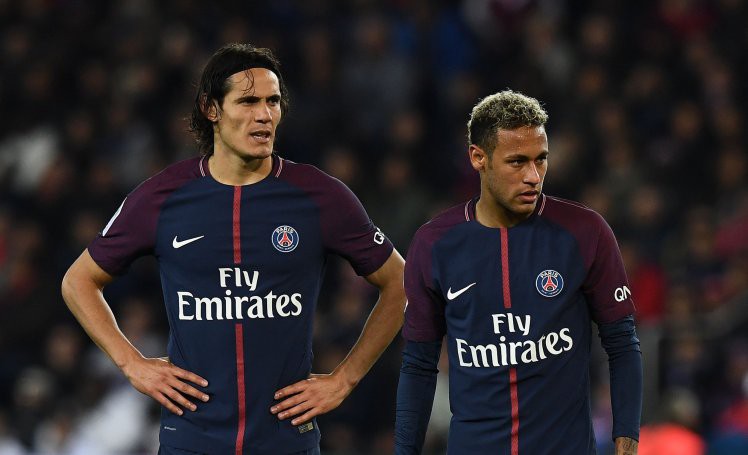 Tin bóng đá ngày 19/9: Neymar yêu cầu PSG bán Cavani sau vụ đánh nhau