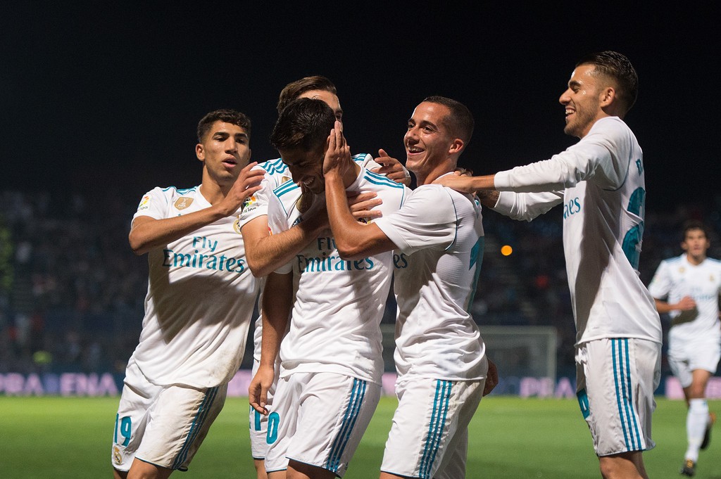 Tin bóng đá ngày 4/11: Zidane xoay vòng gần một nửa đội hình