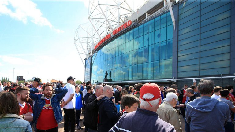 Tái đấu vào thứ Tư, Man Utd mất đứt 3 triệu bảng