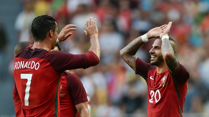 KẾT THÚC, Ba Lan 1-1 Bồ Đào Nha: Quaresma đưa Bồ vào bán kết