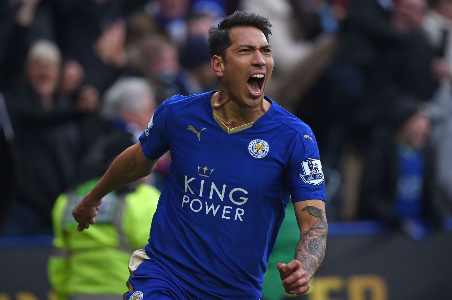 Ulloa và Okazaki có thể khỏa lấp vị trí của Vardy