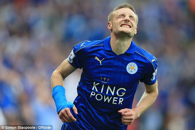 Vì Tuyển Anh, Vardy hoãn phẫu thuật để ra sân
