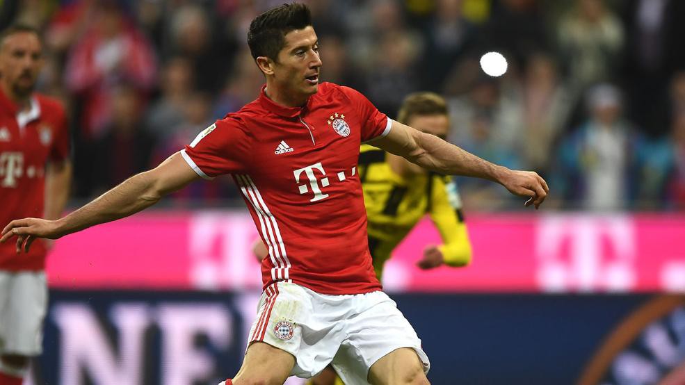 Vùi dập Dortmund, Bayern Munich chạm 1 tay vào chức vô địch