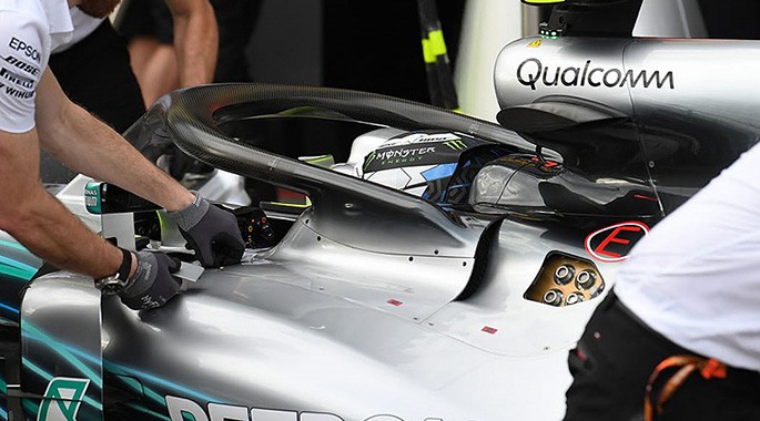 Mercedes tìm cách làm mát động cơ xe giúp Hamilton VĐ ở Bahrain