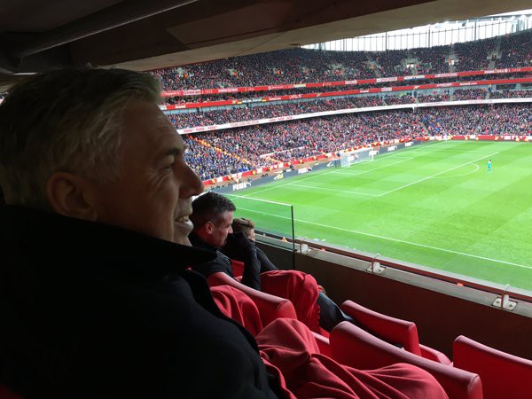 Ancelotti làm gì ở Emirates cuối tuần qua?