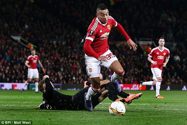 Tuổi 23 đủ tôn Lingard làm “Quỷ đầu đàn"