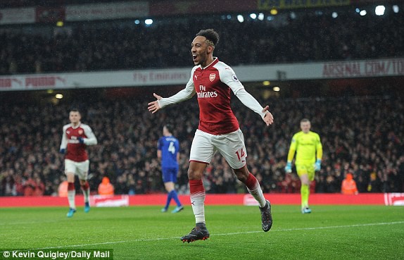 Những con số khó tin giúp Arsenal hủy diệt Everton