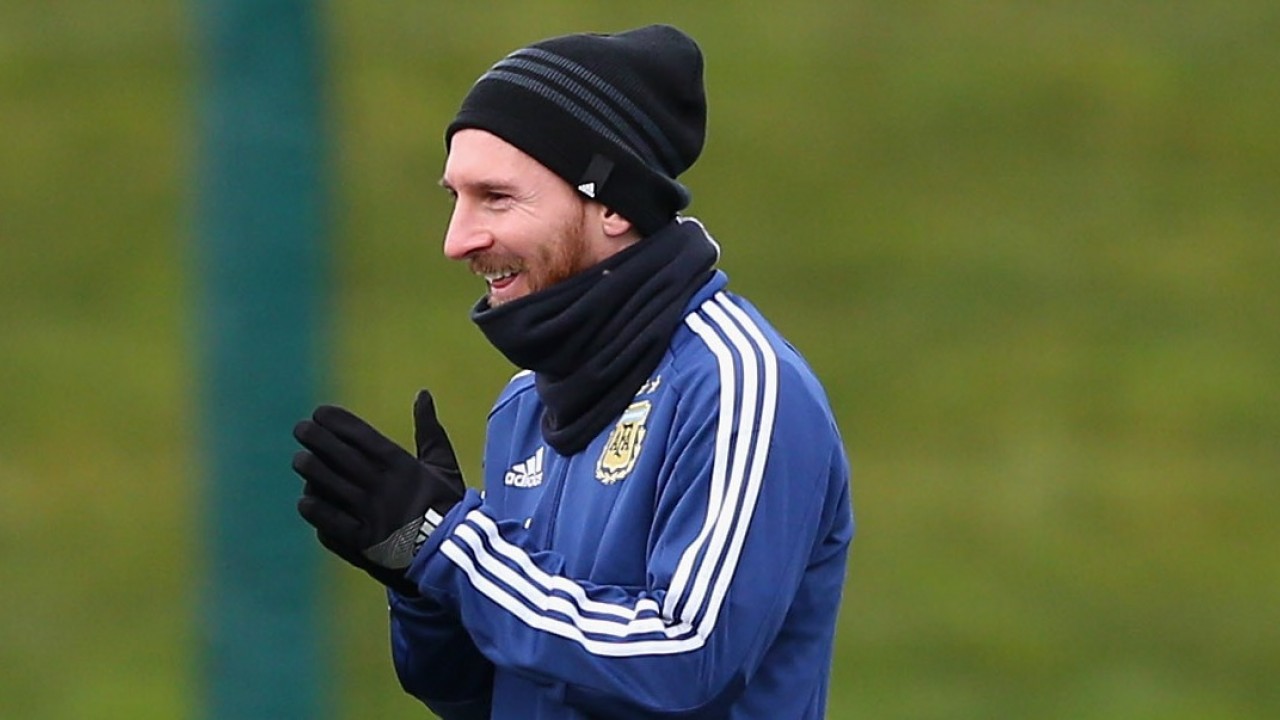 Choáng với siêu phẩm solo ghi bàn của Messi trước trận gặp Italia
