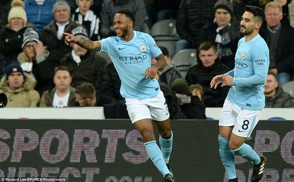 Kết quả bóng đá: "Thần tài" Sterling giúp Man City nối dài kỷ lục