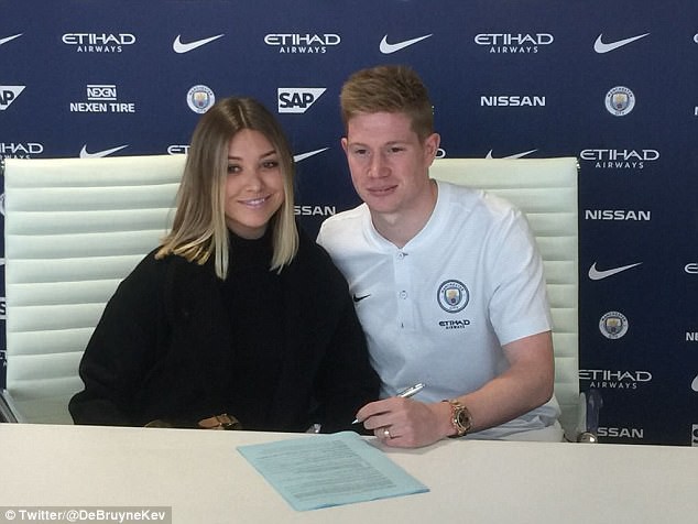 De Bruyne chính thức gia hạn với Man City Hình ảnh: De Bruyne chính thức gia hạn với Man City