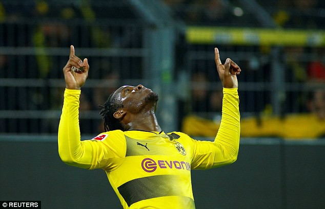 atshuayi sẽ giúp Chelsea thu về 53 triệu bảng Hình ảnh: Batshuayi sẽ giúp Chelsea thu về 53 triệu bảng