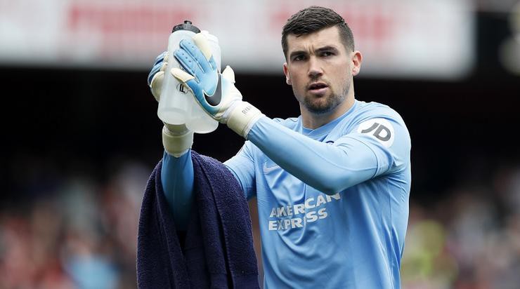 Mat Ryan bắt tuyệt hay trong lần đầu tiên chơi ở giải NHA Hình ảnh: Mat Ryan bắt tuyệt hay trong lần đầu tiên chơi ở giải NHA