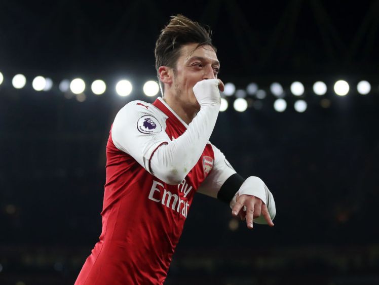 Arsenal sẽ tiến hành đàm phán hợp đồng mới với Ozil trong tuần tới Arsenal sẽ tiến hành đàm phán hợp đồng mới với Ozil trong tuần tới