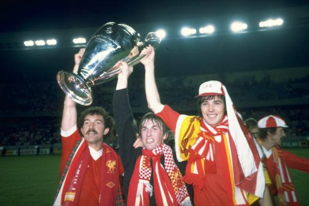 H&igrave;nh ảnh: Liverpool đ&atilde; đ&aacute;nh bại Real để n&acirc;ng cao chiếc C&uacute;p v&ocirc; địch m&ugrave;a giải 1980-1981