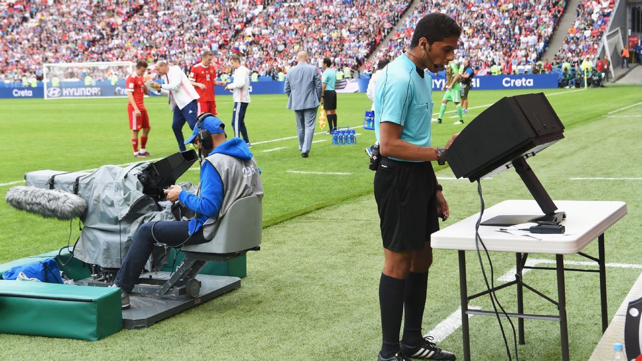 VAR gần như chắc chắn sẽ được áp dụng tại World Cup sắp tới Hình ảnh: VAR gần như chắc chắn sẽ được áp dụng tại World Cup sắp tới