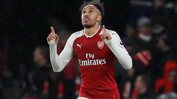 Nếu tiếp tục duy trì hiệu suất đó, Aubameyang có thể cán mốc 20 bàn ngay mùa đầu tiên khoác áo Arsenal HÌnh ảnh: Nếu tiếp tục duy trì hiệu suất đó, Aubameyang có thể cán mốc 20 bàn ngay mùa đầu tiên khoác áo Arsenal