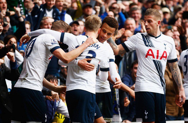 Premier League v&agrave; sự trở lại của sơ đồ 4-4-2