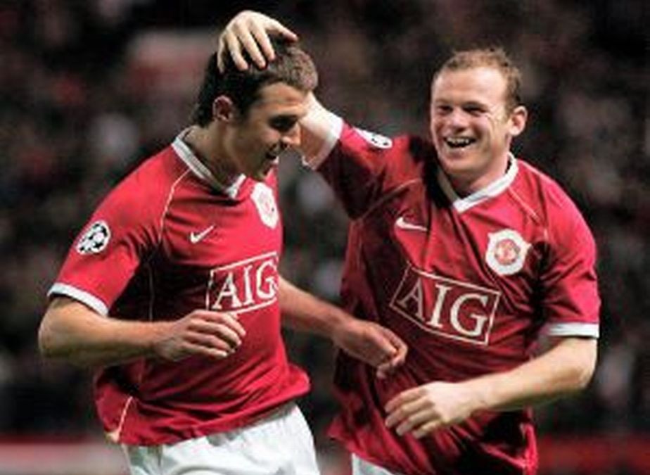 2 bàn thắng tuyệt đẹp của Carrick và Rooney