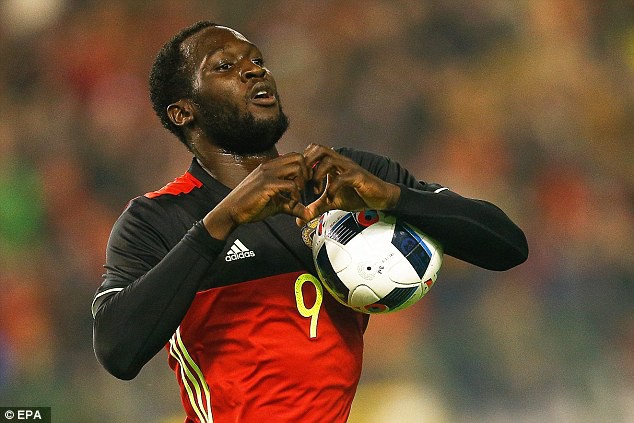 Arsenal mở cuộc đàm phán với Everton về tương lai của Lukaku