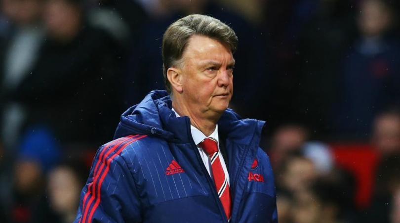 Bản tin thể thao sáng 29/2: Van Gaal xin lỗi vì ăn vạ trên sân