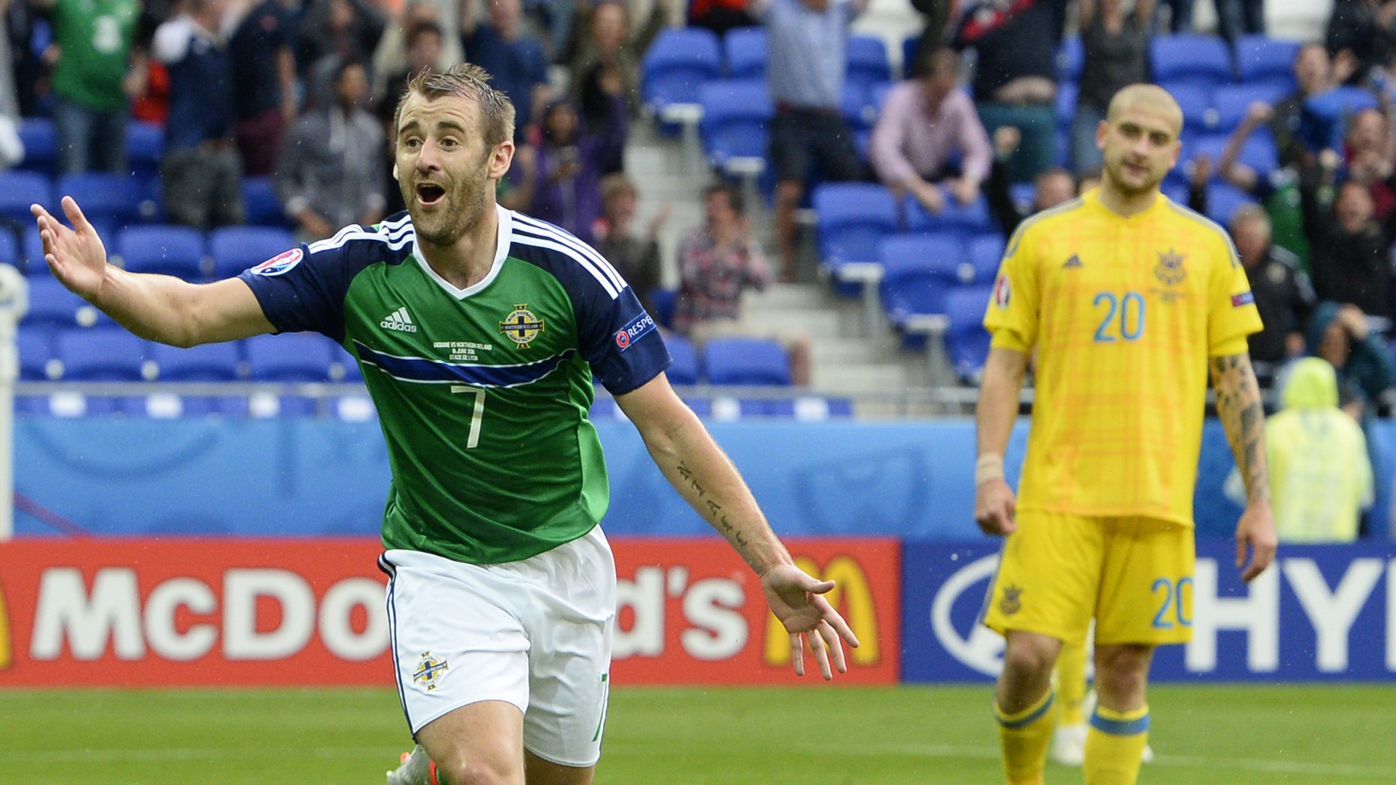 Bảng C, Ukraine 0-2 Bắc Ireland: Dấu chấm hết cho Ukraine