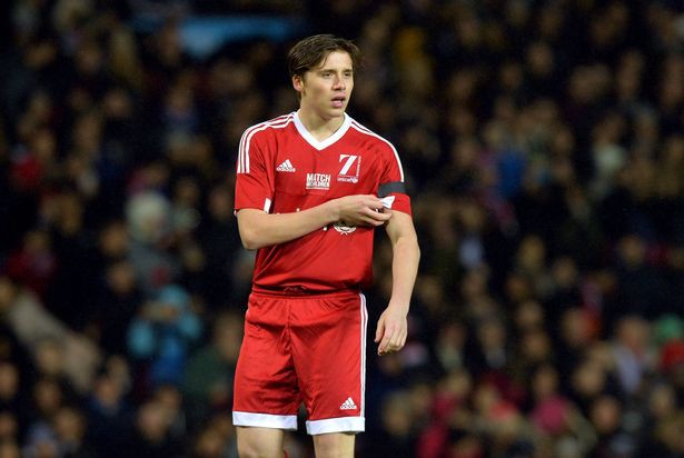 Brooklyn Beckham và hai lần cùng bố đến Old Trafford