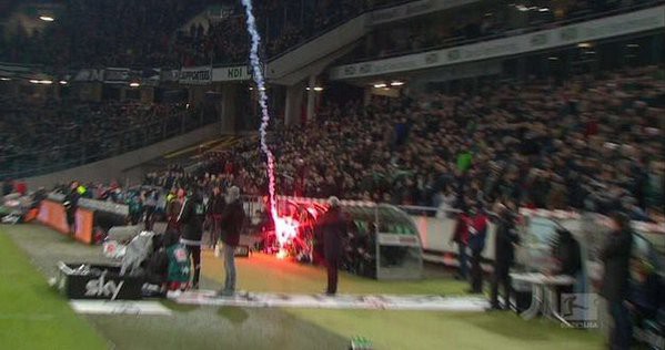 CĐV Wolfsburg nghịch lửa, hăm dọa Hannover