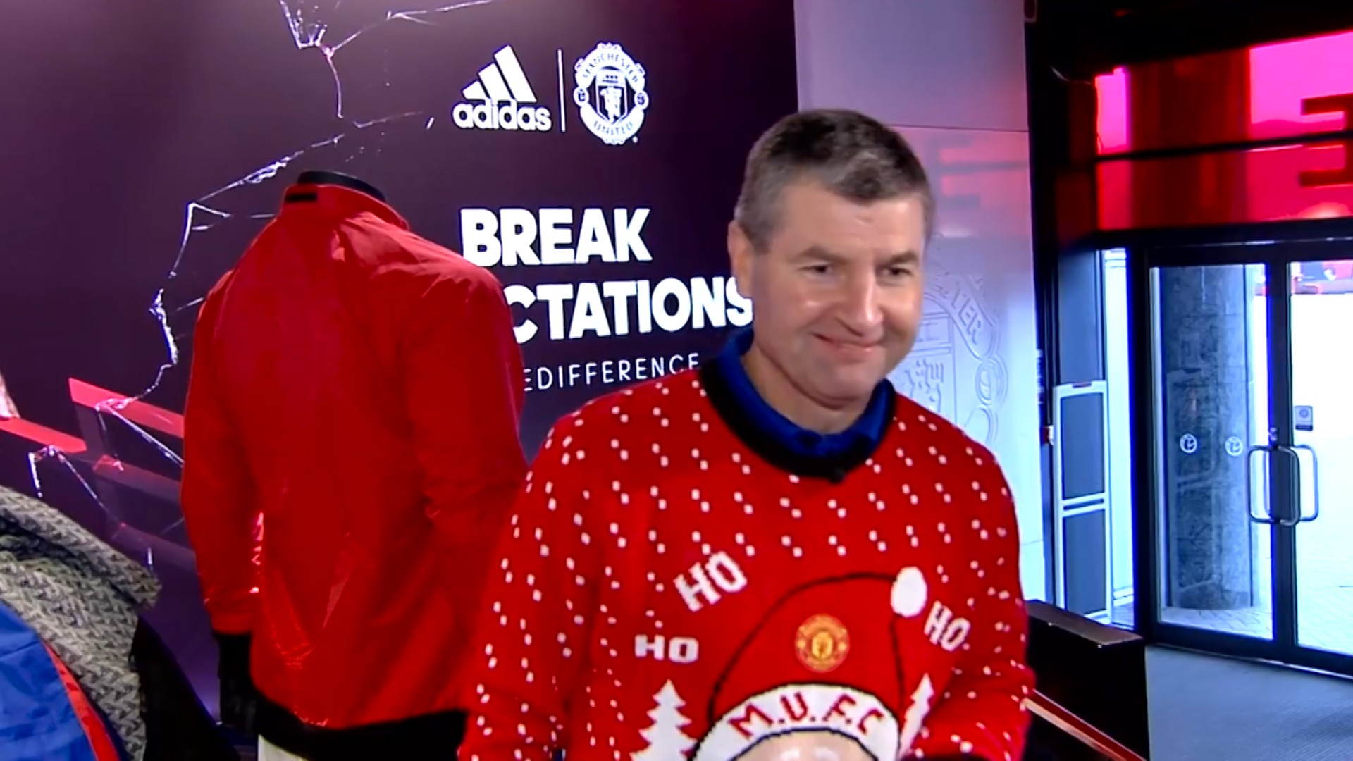 Màn tỉ thí của Denis Irwin, Andy Cole và Bryan Robson