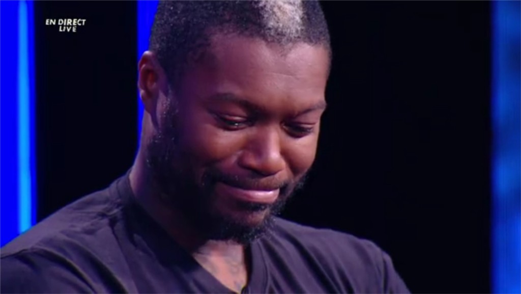 Dư âm vụ khủng bố tại Pháp: Djibril Cisse thoát chết nhờ... bóng đá